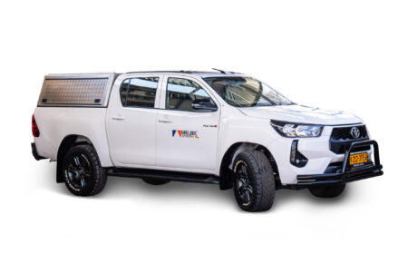 2.4 Toyota Hilux