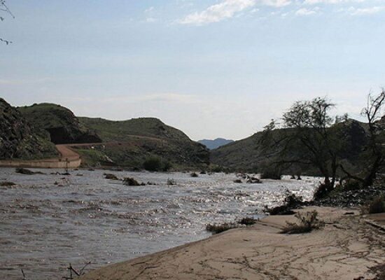 What To Do When Faced With Thick Sand And Flowing Rivers