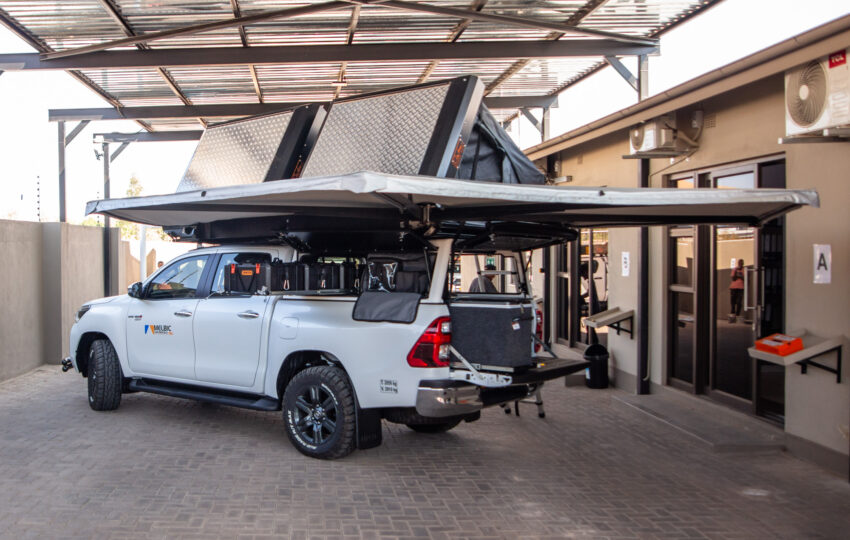 Toyota Hilux 2.8 with an awning and sliding drawers