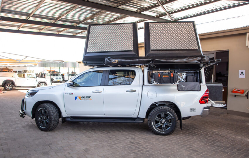 Toyota Hilux 2.8 with an awning and sliding drawers