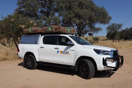 Toyota Hilux DC 2.8 With Tent
