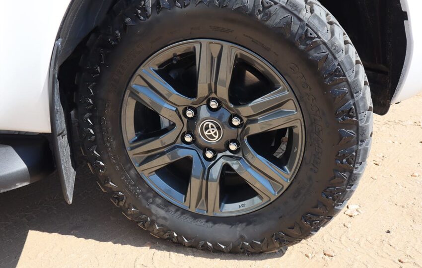 Melbic 4x4 Car Rentals Namibia Toyota Hilux DC 2.8 Tyre