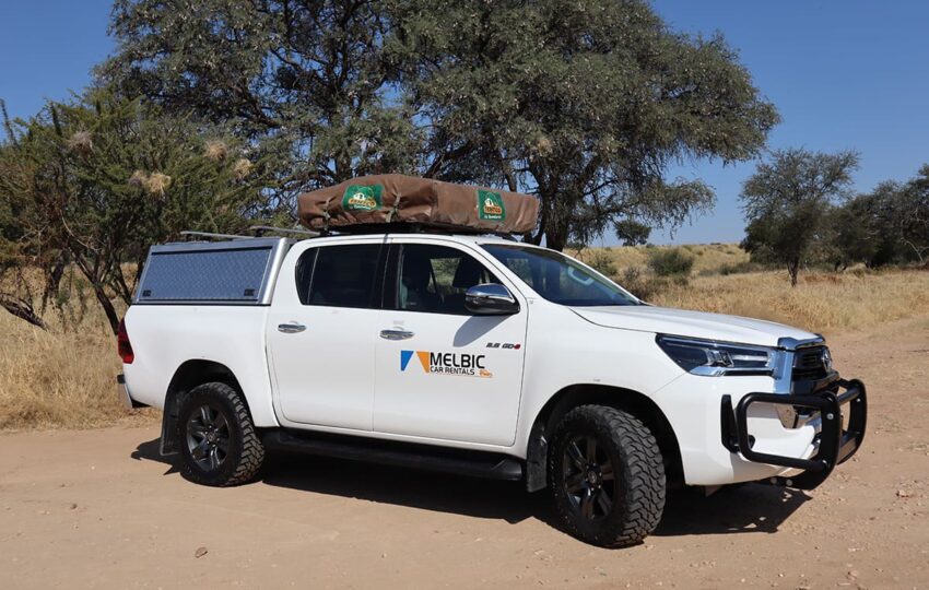 Melbic 4x4 Car Rentals Namibia Toyota Hilux DC 2.8 With One Closed Tent