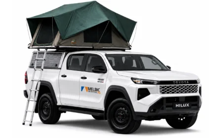 Toyota Hilux Double Cab 2.8 SRX - 2 Pax Camping